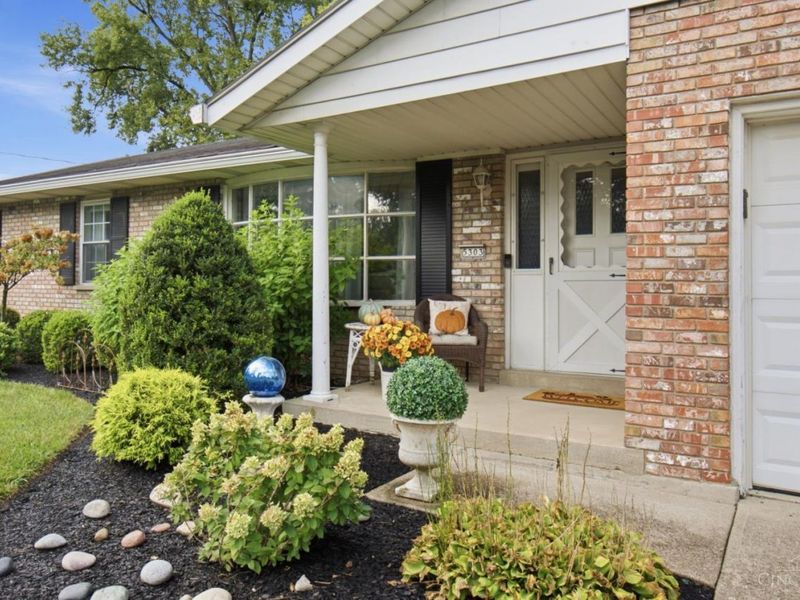 5303 W Dalton Drive, Fairfield, OH 45014 Photo 4