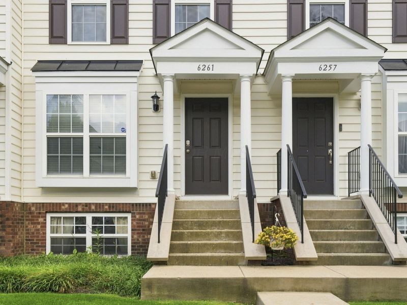 6261 Needletail Road, Unit 32, Columbus, OH 43230 Photo 3