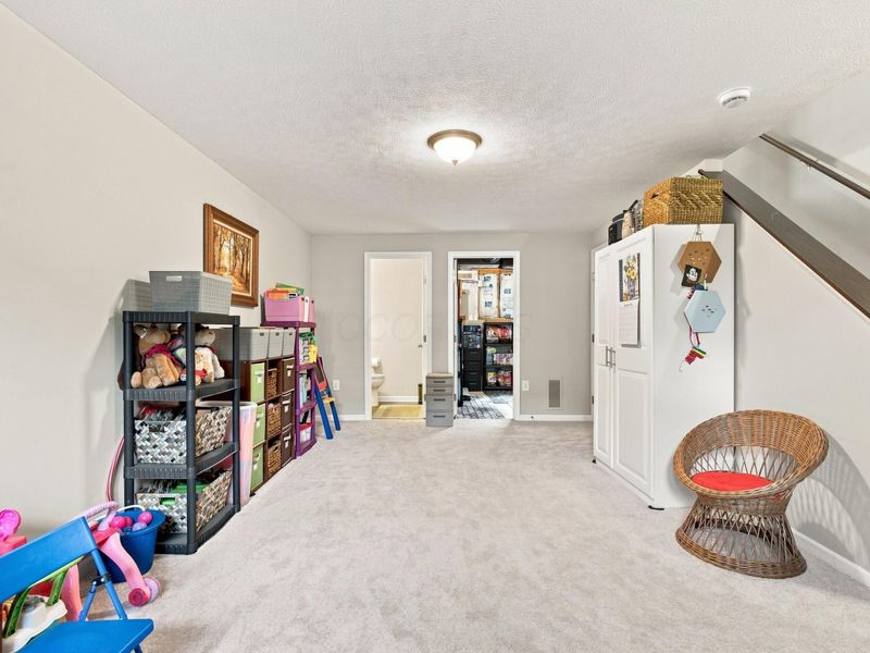 6261 Needletail Road, Unit 32, Columbus, OH 43230 Photo 34