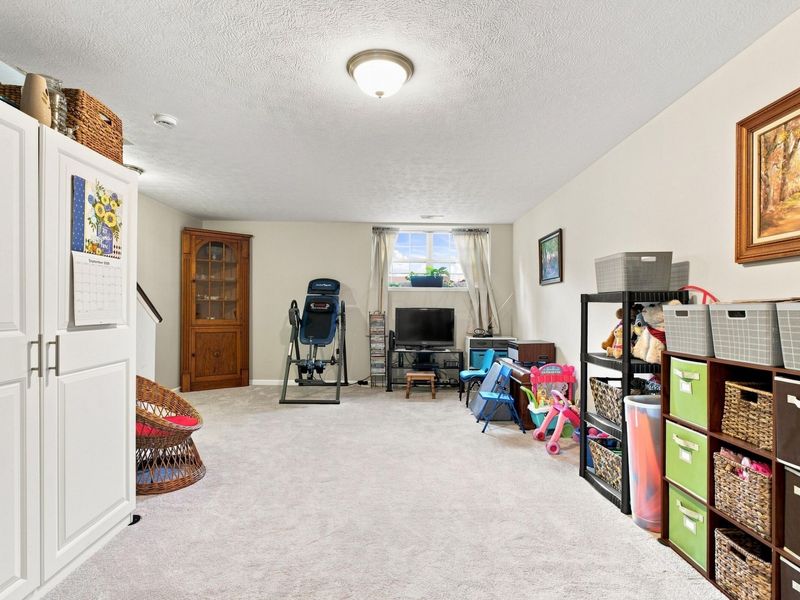 6261 Needletail Road, Unit 32, Columbus, OH 43230 Photo 36