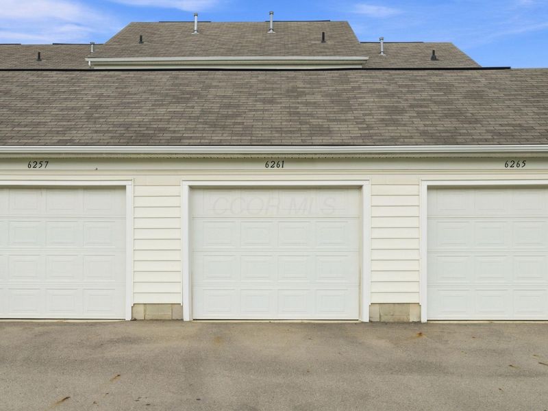 6261 Needletail Road, Unit 32, Columbus, OH 43230 Photo 5
