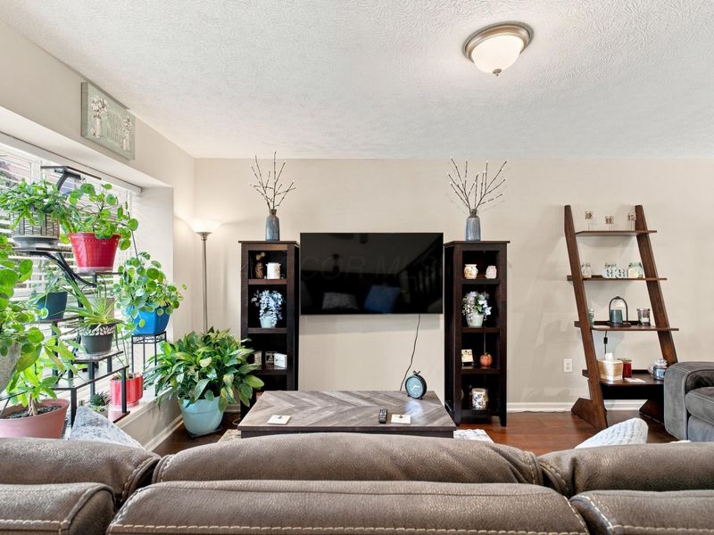 6261 Needletail Road, Unit 32, Columbus, OH 43230 Photo 8