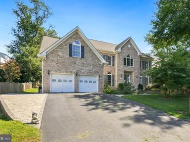 2321 GROVE AVENUE , FALLS CHURCH, VA 22046