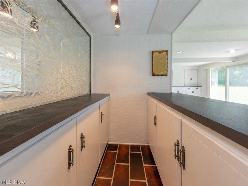 24390 Fairmount Boulevard, Beachwood, OH 44122 Photo 36