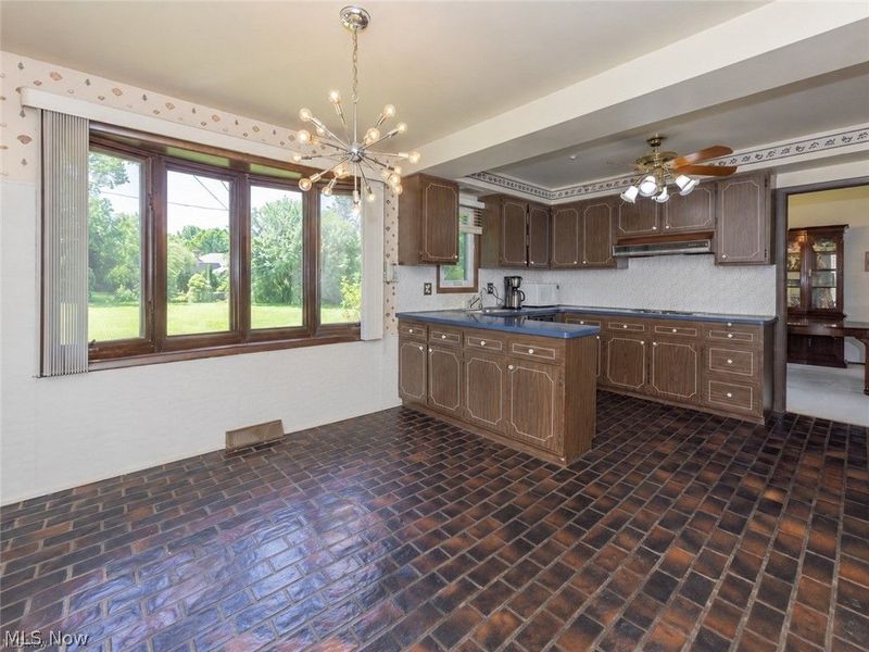 24390 Fairmount Boulevard, Beachwood, OH 44122 Photo 9