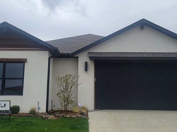 2042 E 130th Street S, Jenks, OK 74037