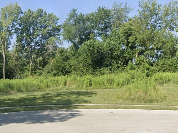 617 Rock River Road, Springfield, IL 62711