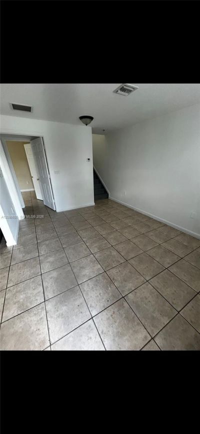 50 NW 166th St, Miami, FL 33169 Photo
