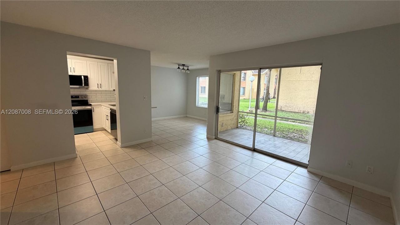 1174 Coral Club Dr, Unit 1174, Coral Springs, FL 33071 Photo
