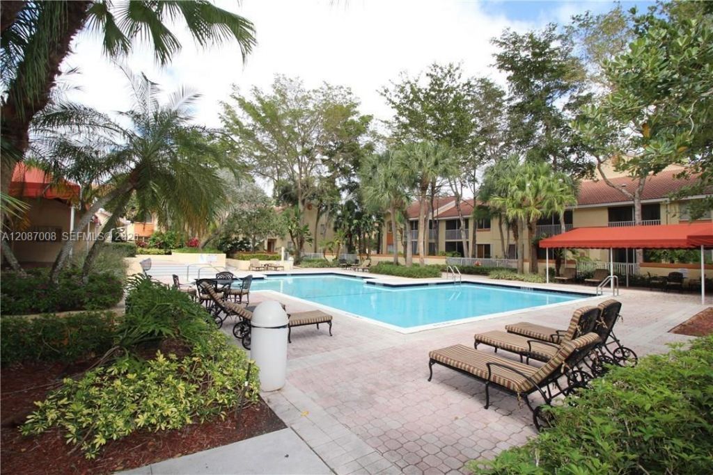 1174 Coral Club Dr, Unit 1174, Coral Springs, FL 33071 Photo