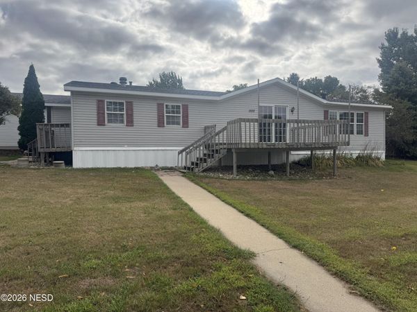 1100 35TH STREET SW, Watertown, SD 57201