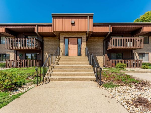 884 N Prairie Avenue , Unit 2B, Joliet, IL 60435