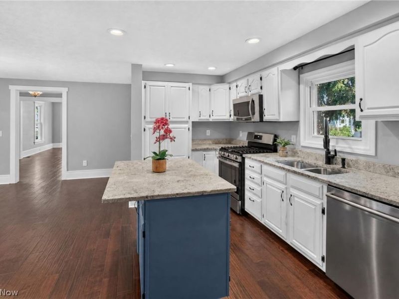 580 Park Avenue, Amherst, OH 44001 Photo 27