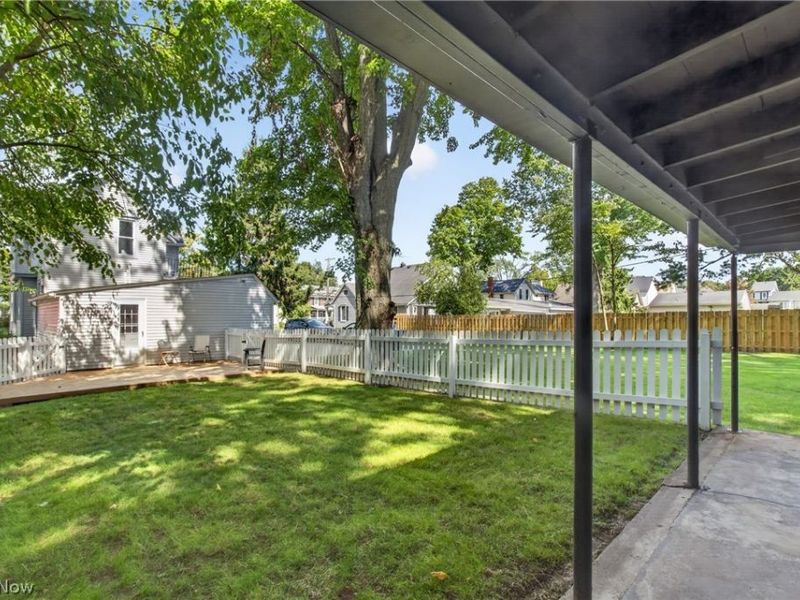 580 Park Avenue, Amherst, OH 44001 Photo 7