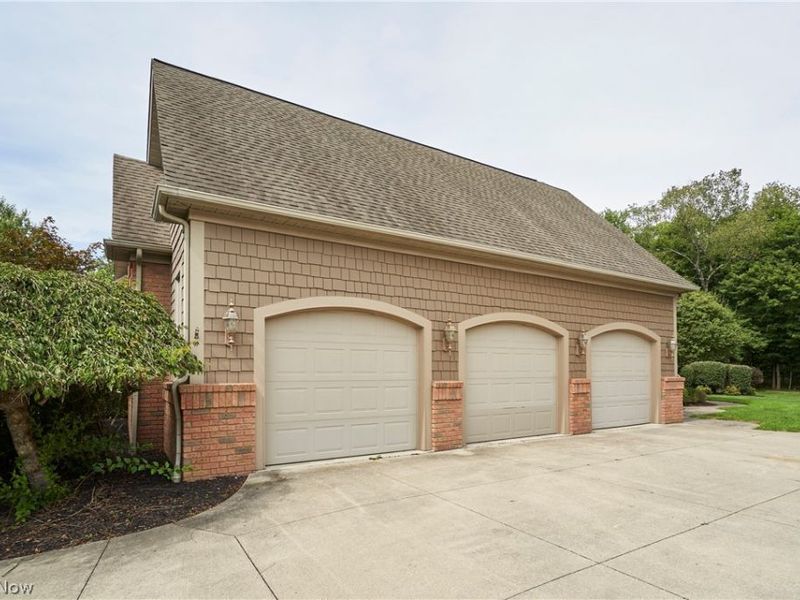 2227 Firestone Trace, Akron, OH 44333 Photo 33