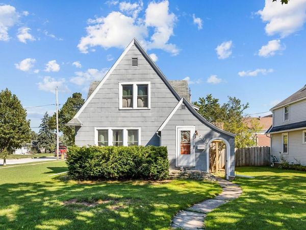 203 S WALNUT STREET, Kimberly, WI 54136
