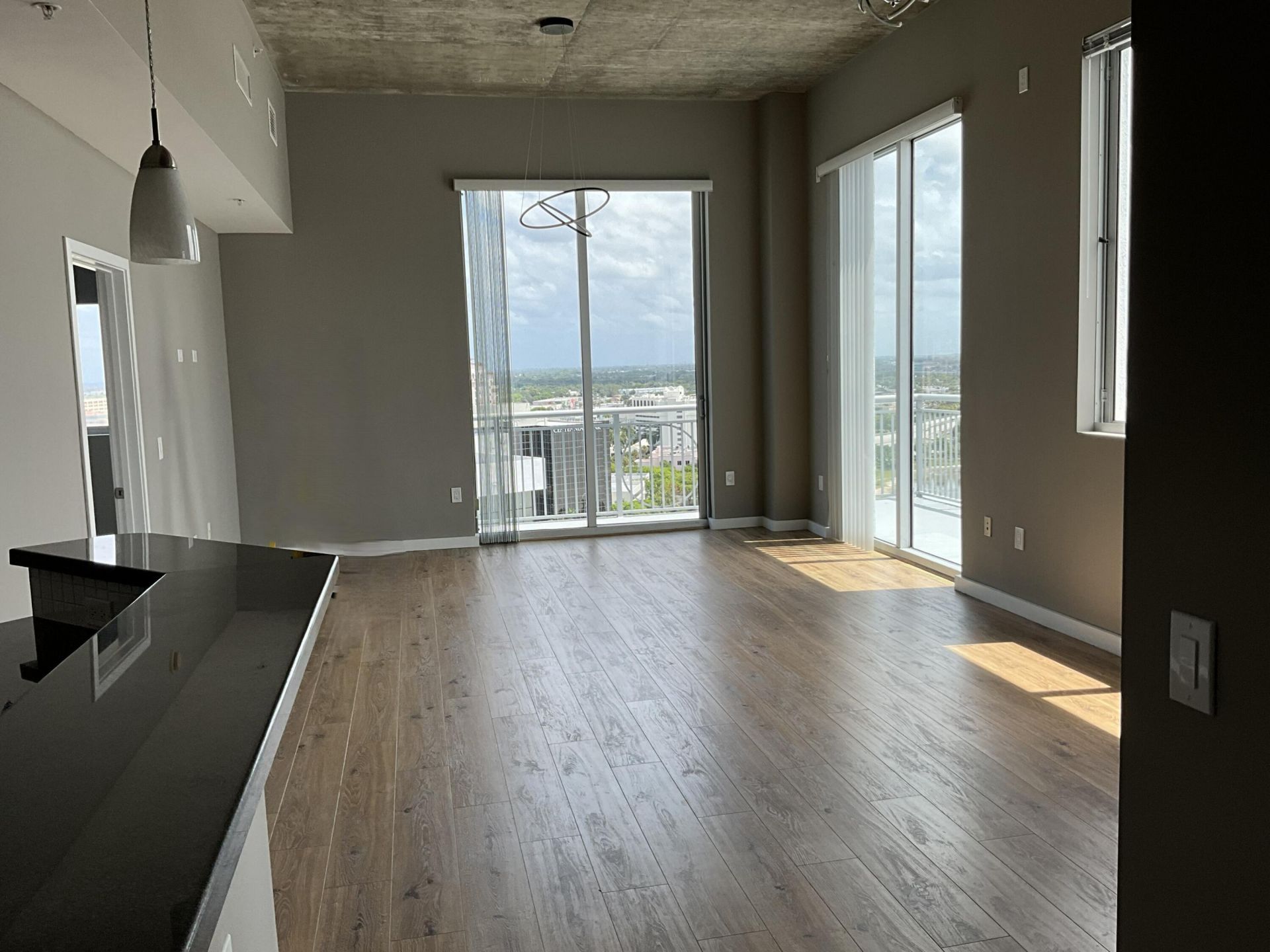300 S Australian Avenue, Unit 1613, West Palm Beach, FL 33401 Photo
