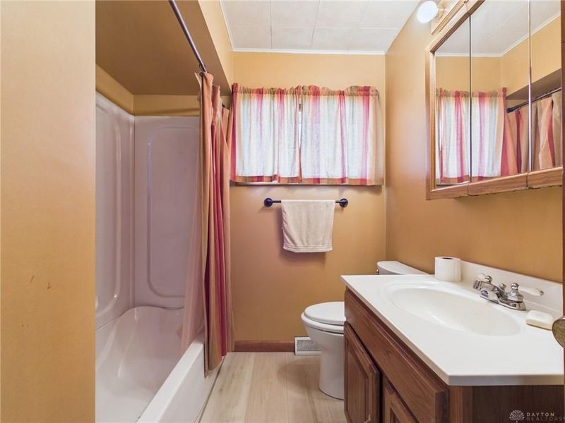 108 Palm Drive, Greenville, OH 45331 Photo 9