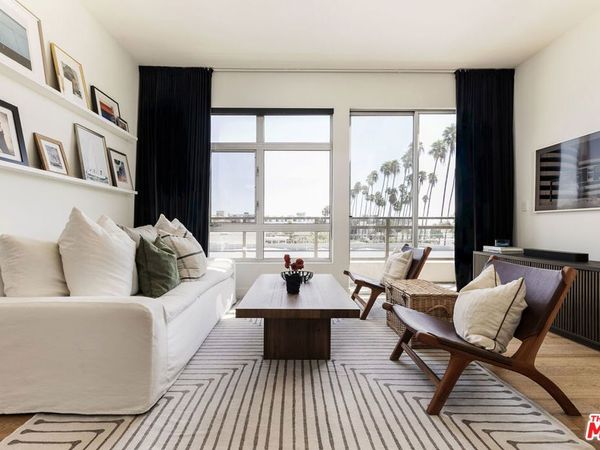 6001 Carlton Way, Unit PH410, Los Angeles, CA 90028