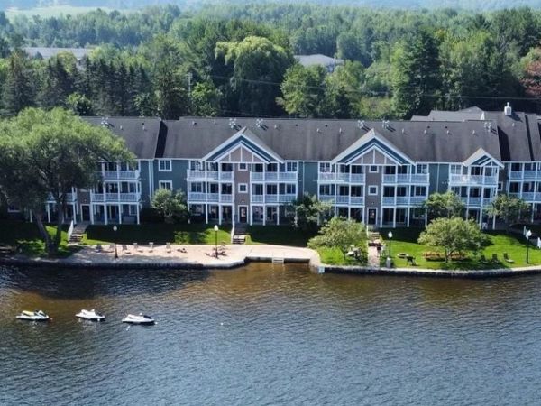 1246 Sunnyside Drive, Unit 303, Cadillac, MI 49601