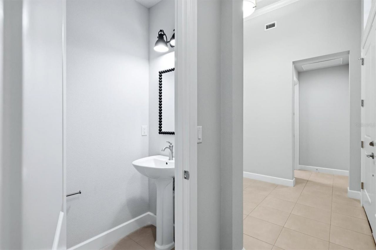 7717 Sandhill Lake Drive, Sarasota, FL 34241 Photo