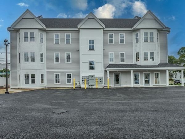 199 South Avenue, Unit 3, Whitman, MA 02382
