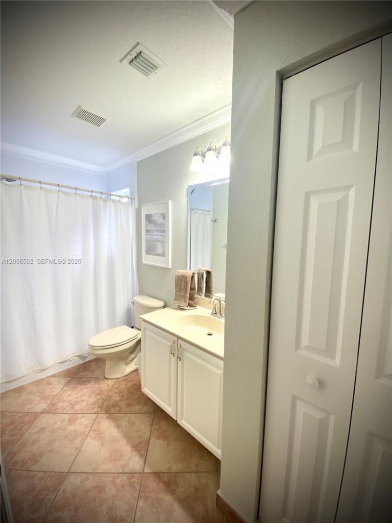 5344 NW 111th Ct, Doral, FL 33178 Photo