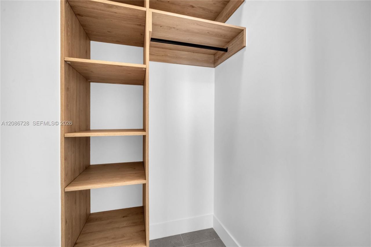 91 NW 27th St, Unit 403, Miami, FL 33127 Photo