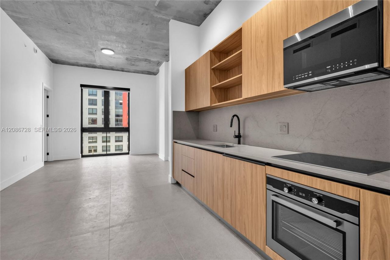 91 NW 27th St, Unit 403, Miami, FL 33127 Photo