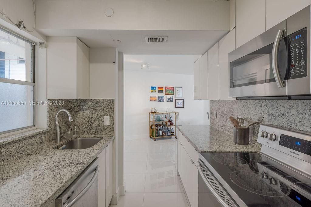 1881 Washington Ave, Unit 11D, Miami Beach, FL 33139 Photo