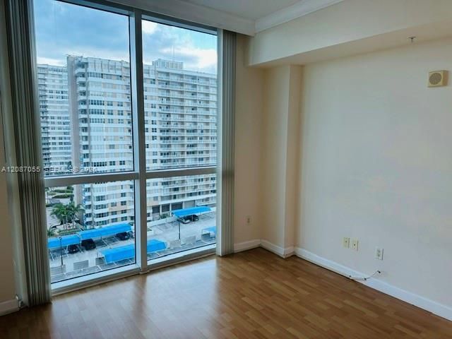 1945 S Ocean Dr, Unit 1103, Hallandale Beach, FL 33009 Photo