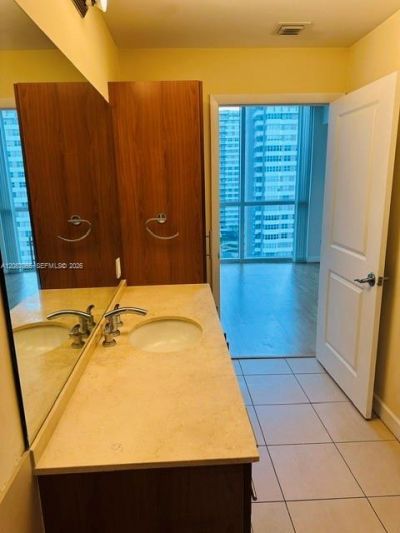 1945 S Ocean Dr, Unit 1103, Hallandale Beach, FL 33009 Photo