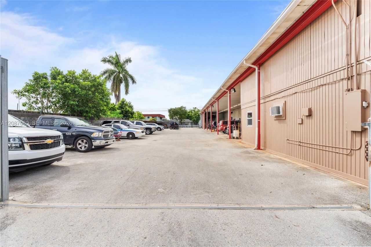 105 NE 1st Rd, Homestead, FL 33030 Photo