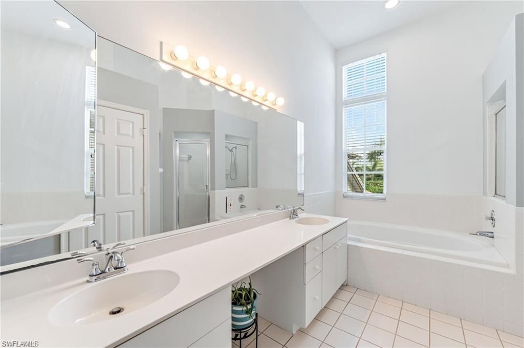 7768 Gardner Dr, Unit 202, Naples, FL 34109 Photo