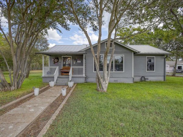 1401 Hill ST, Bastrop, TX 78602
