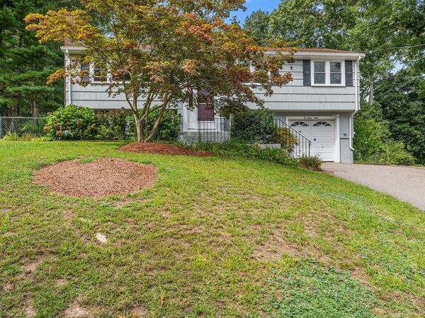 35 Donna Rd, Holliston, MA 01746
