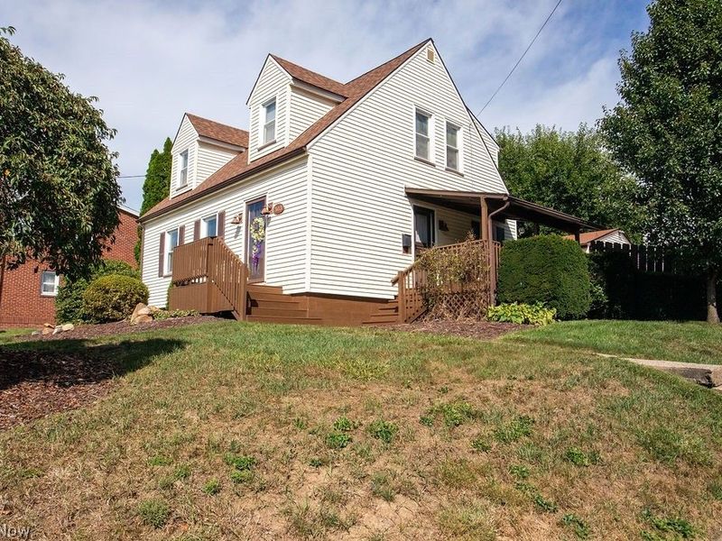 303 N Bentley Avenue, Niles, OH 44446 Photo 3