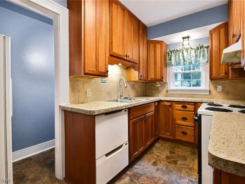 829 Homewood Drive, Painesville, OH 44077 Photo 19