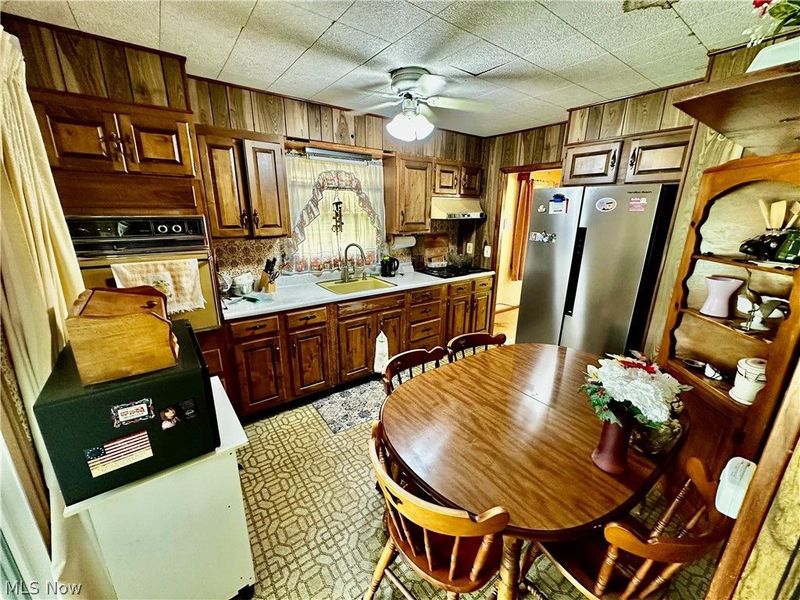 1188 Meadowbrook Boulevard, Stow, OH 44224 Photo 13