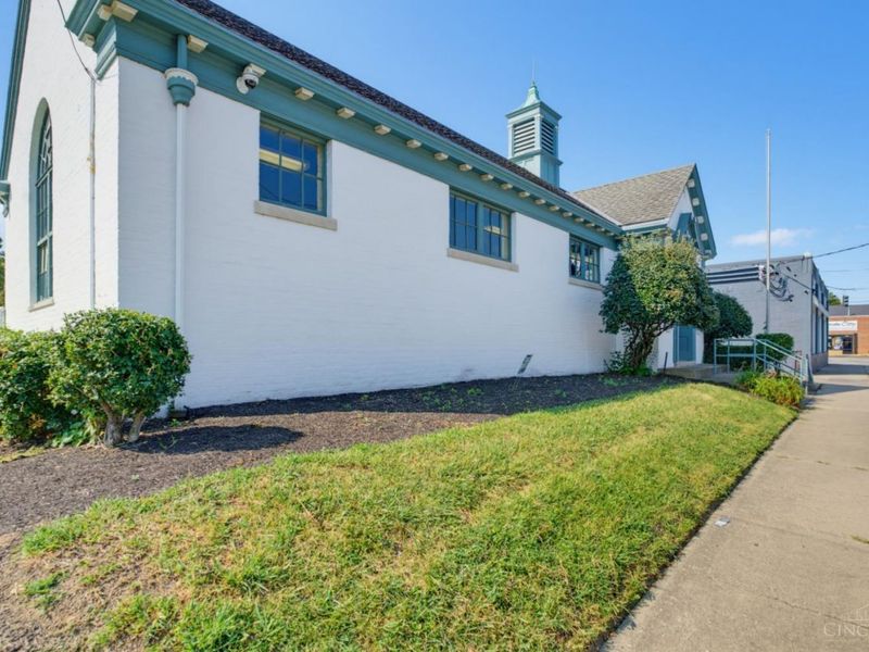 1703 Dale Road, Cincinnati, OH 45237 Photo 2