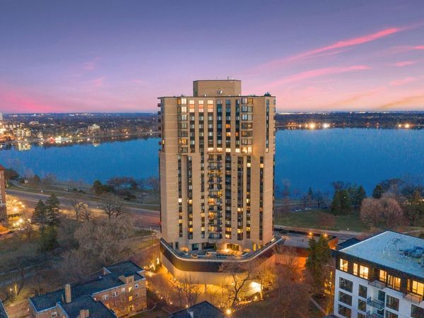 2950 Dean Parkway, Unit 1805, Minneapolis, MN 55416