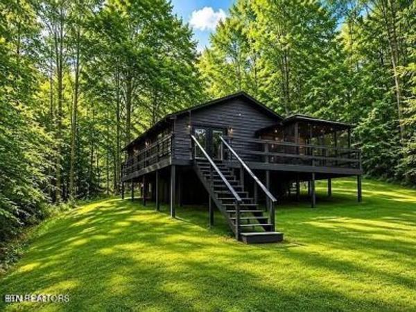 204 Black Fox Rd, Washburn, TN 37888