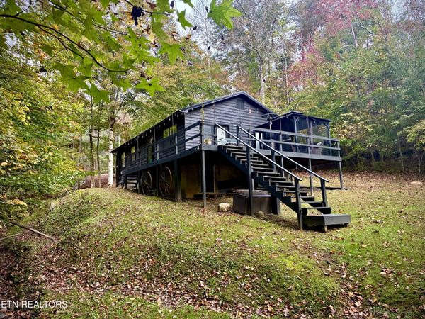 204 Black Fox Harbor Rd, Washburn, TN 37888