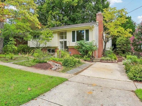 6511 CALLANDER DRIVE, BETHESDA, MD 20817
