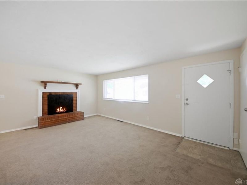 3894 Utica Drive, Dayton, OH 45439 Photo 2