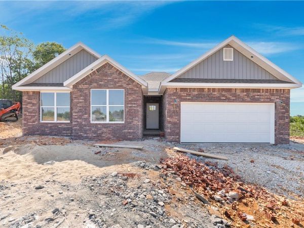1399 Bridgeboro Avenue, Springdale, AR 72764