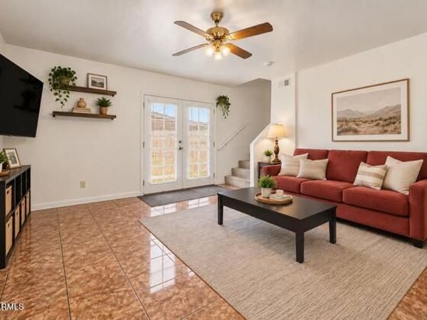 945 W COCOPAH Street, Phoenix, AZ 85007