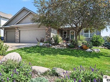 2003 S 198 Street, Omaha, NE 68130