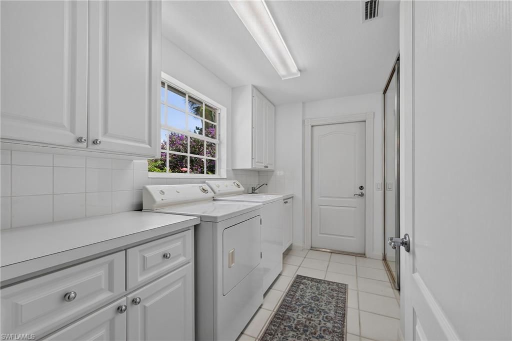 4079 Los Altos Ct E, Naples, FL 34109 Photo