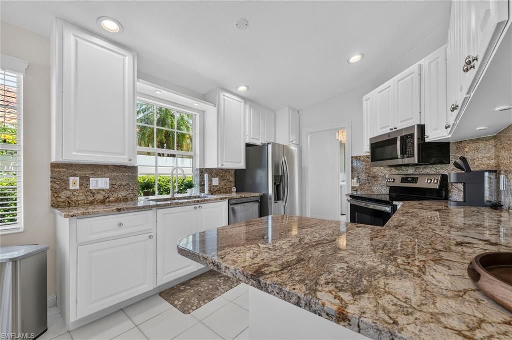 4079 Los Altos Ct E, Naples, FL 34109 Photo